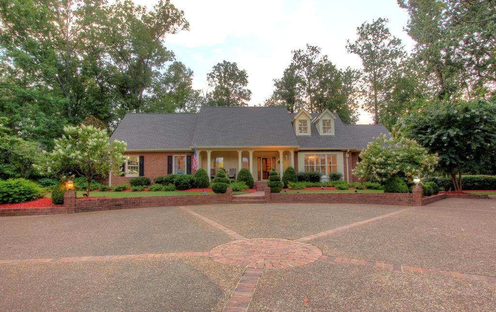 2211 Woodcreek Dr - Photo 1 2211 Woodcreek Dr - Photo 1