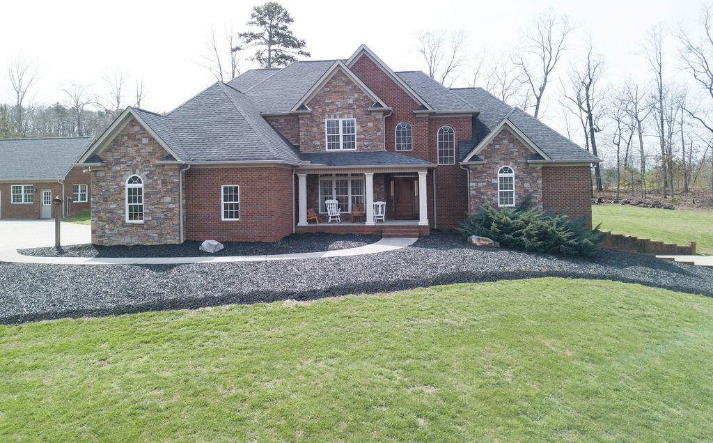 350 Geneve Ln - Photo 1 350 Geneve Ln - Photo 1