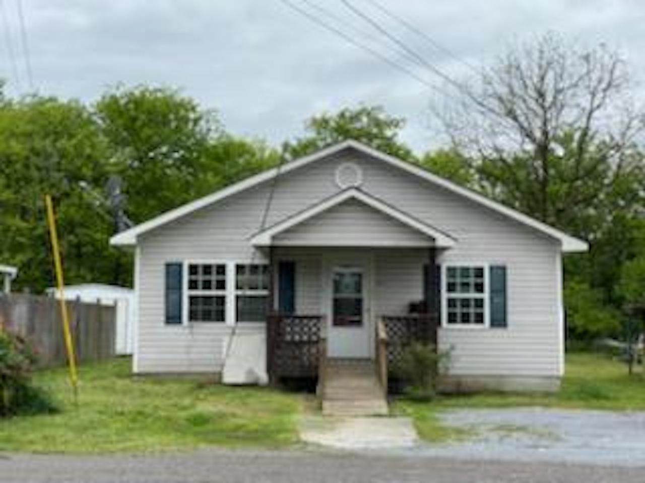 1797 Railroad St - Photo 1 1797 Railroad St - Photo 1