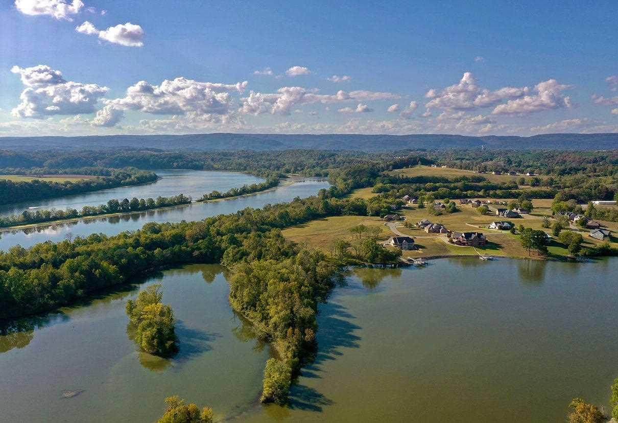 000 Riverbend Dr - Photo 1
