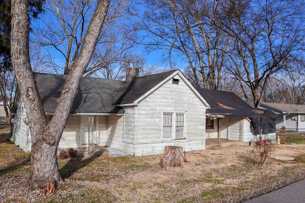 409 Ducktown St - Photo 1