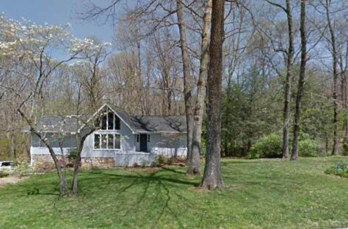 402 Ferncliff Dr - Photo 1