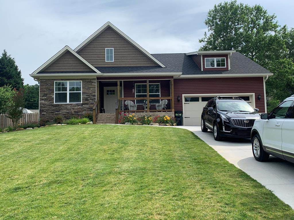 1302 Blythe Ferry Pl - Photo 1