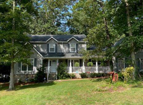 10 Hidden Brook Ln - Photo 1