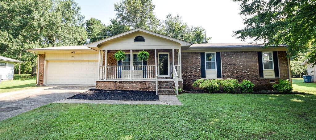 5917 Hillcrest Dr - Photo 1