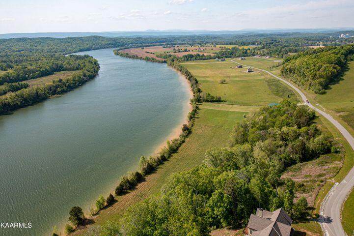 https://bt-photos.global.ssl.fastly.net/chattanooga/orig_boomver_1_1347758-2.jpg