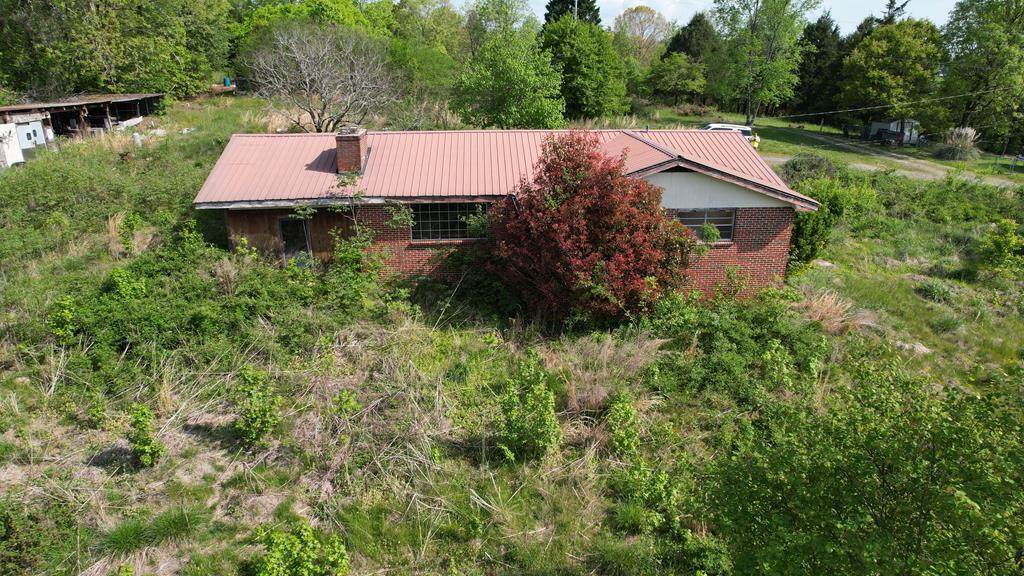 318 Ernest Ln - Photo 1