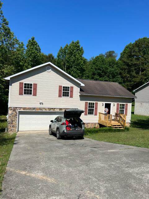 303 Ridgecrest Dr - Photo 1