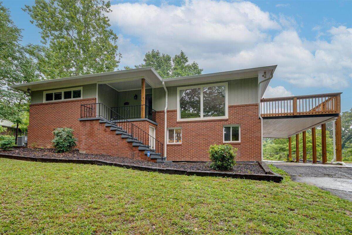 1628 John Ross Rd - Photo 1