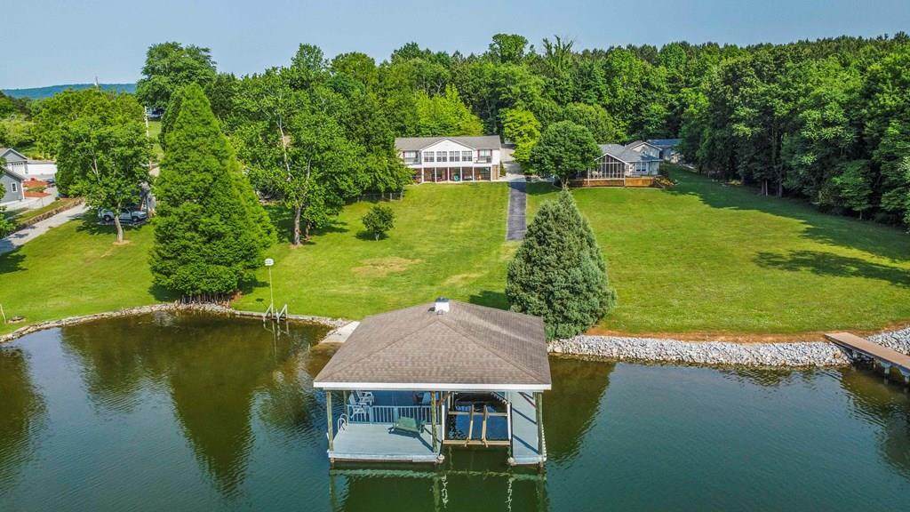 355 Marshall Ln - Photo 1