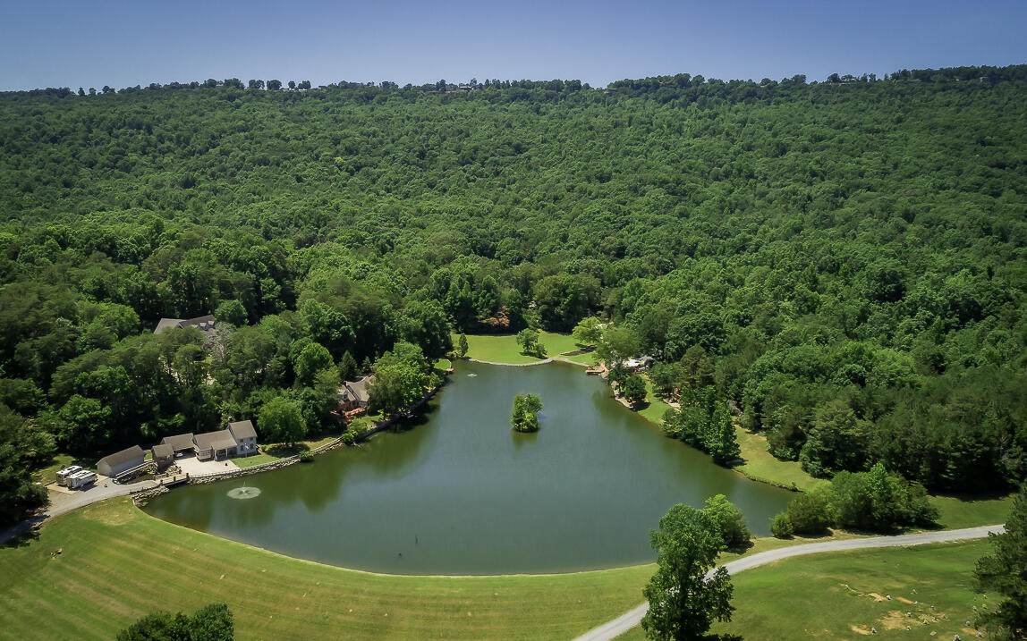 https://bt-photos.global.ssl.fastly.net/chattanooga/orig_boomver_1_1357574-2.jpg