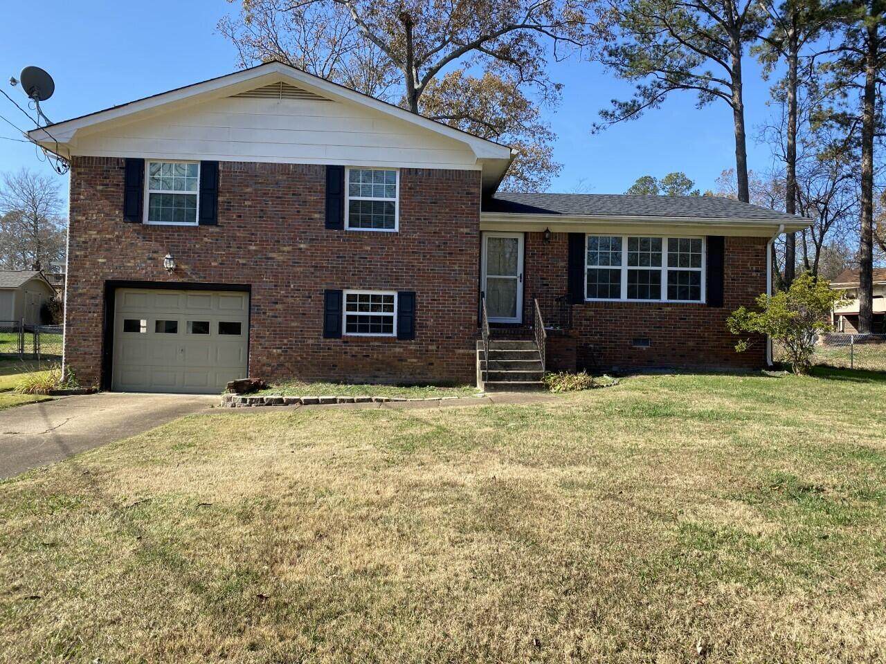 181 Foster Dr - Photo 1