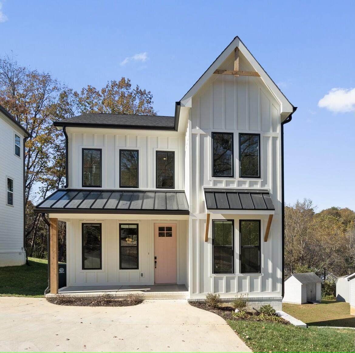 499 Ladd Ave - Photo 1