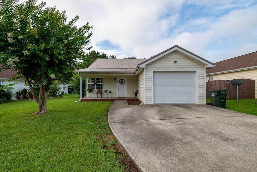 204 Goldenrod Ln - Photo 1