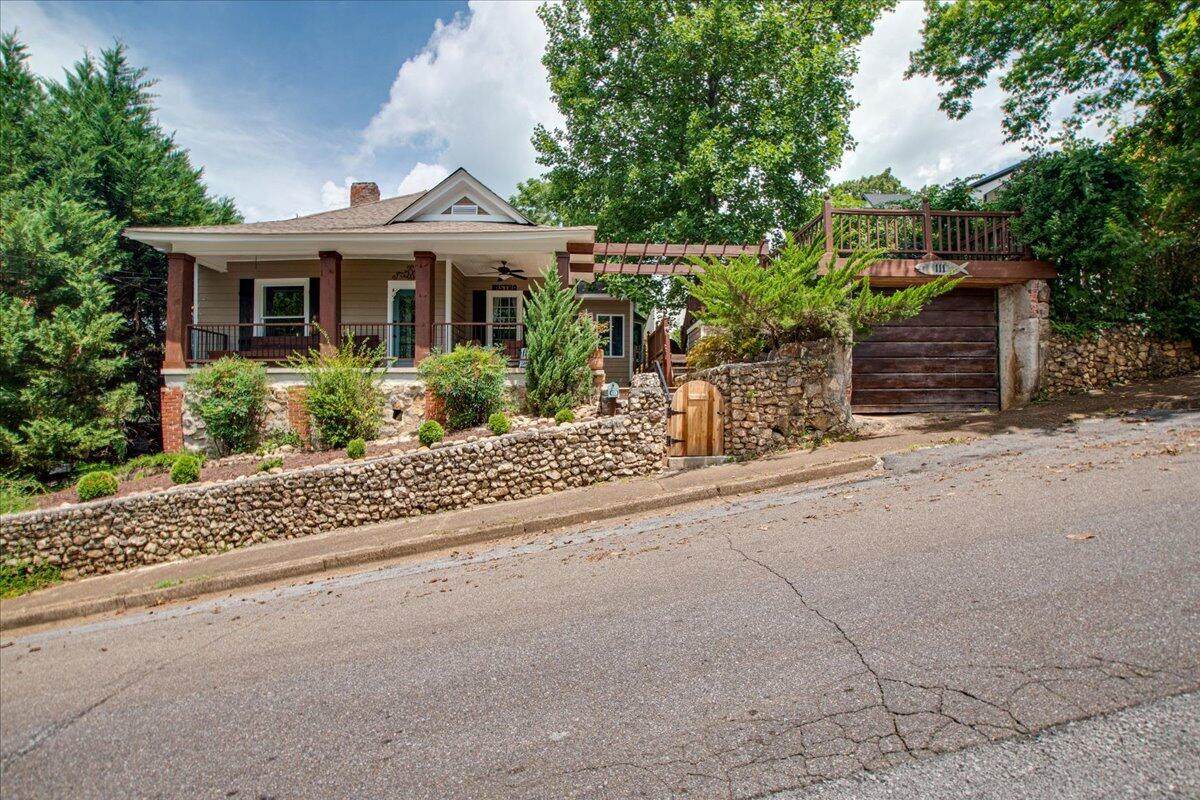 111 Abernathy St - Photo 1