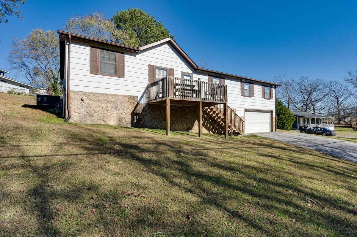 1507 Coffelt Rd - Photo 1