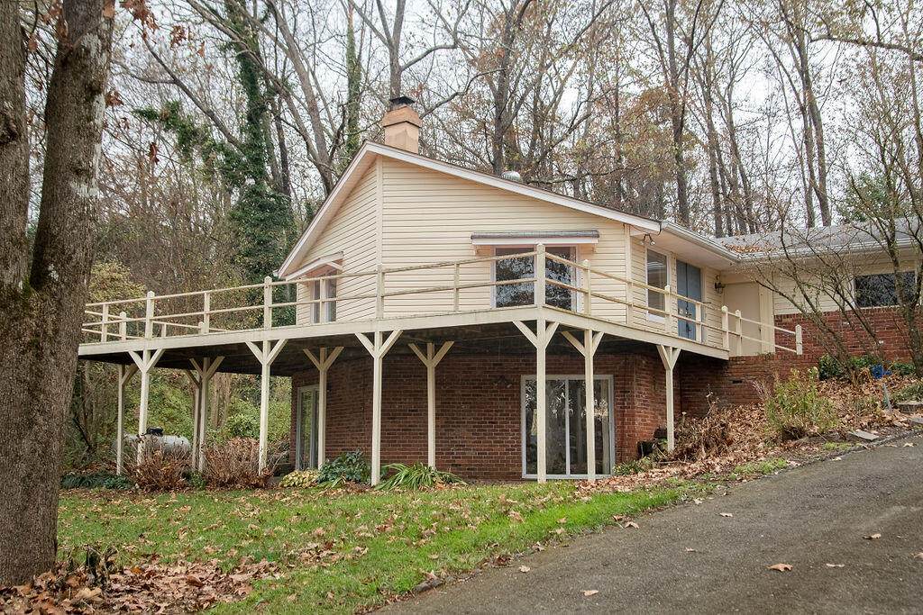 216 Riderwood Dr - Photo 1