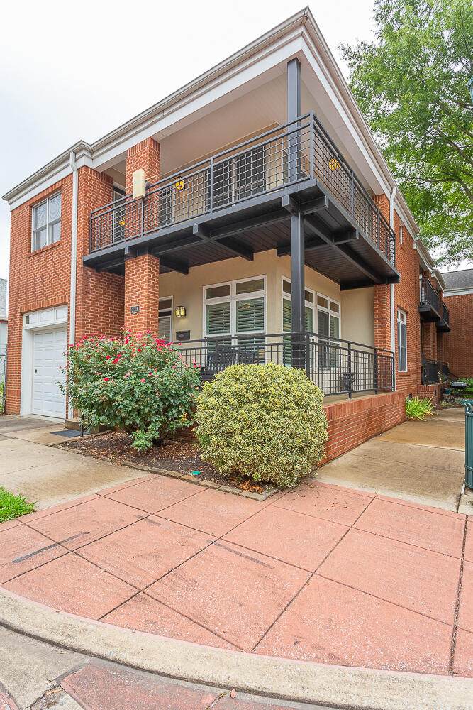 229 17th St - Photo 1