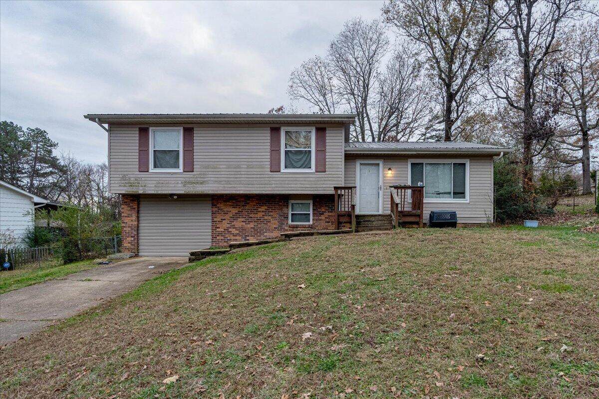 1536 Chester Rd - Photo 1