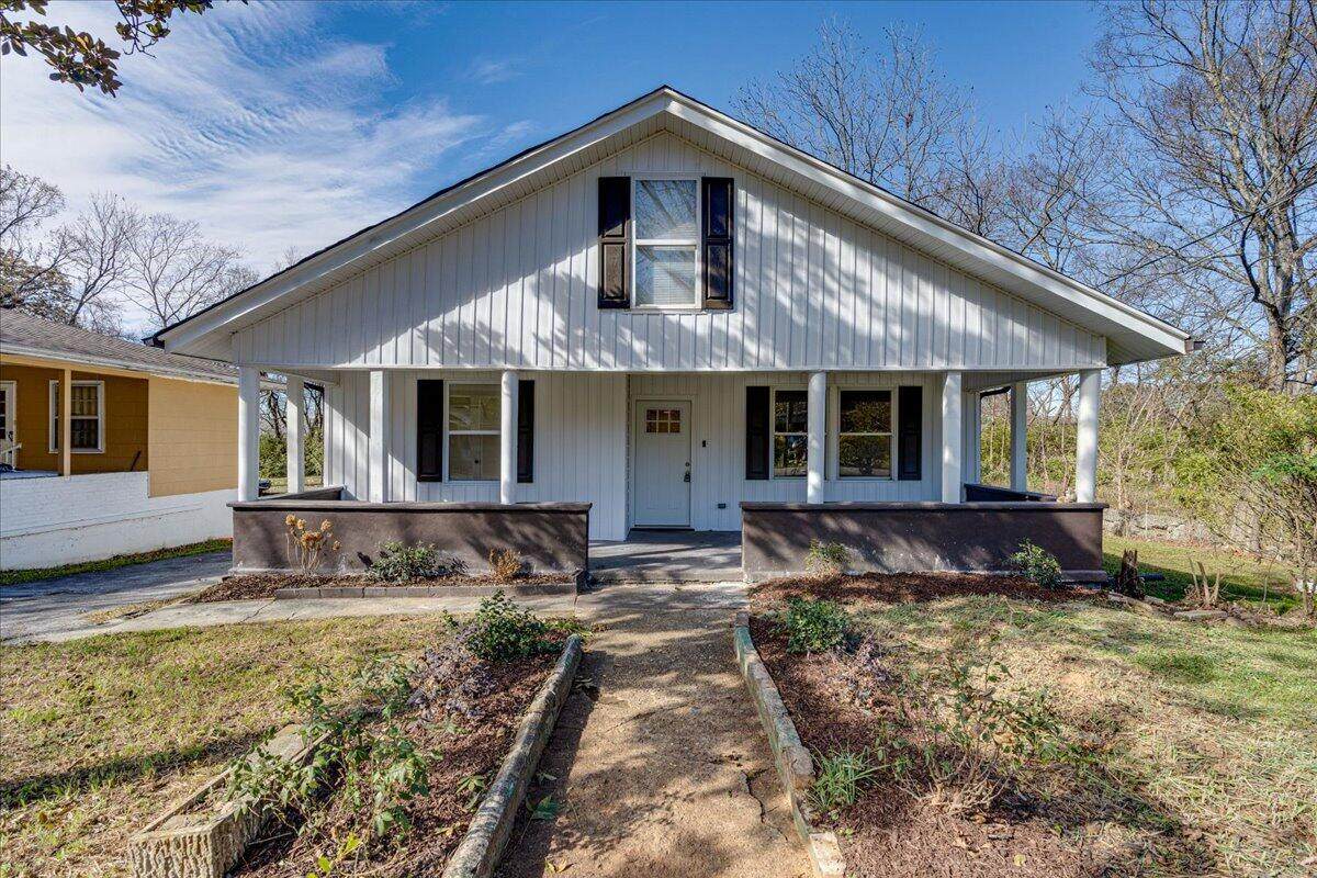 1511 Arlington Ave - Photo 1