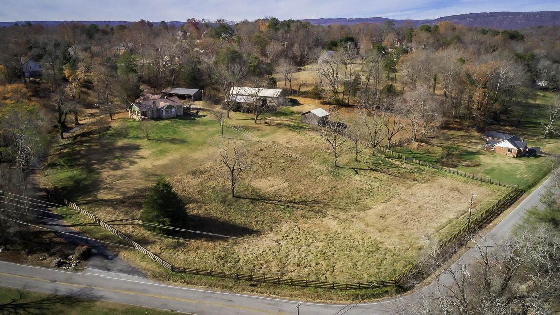 7517 Dent Rd - Photo 1