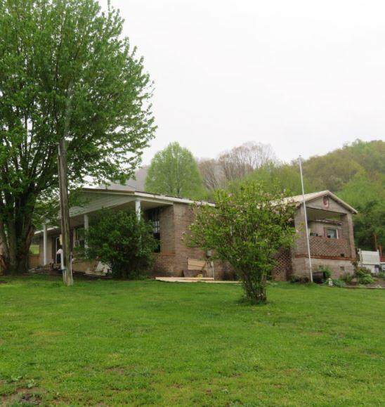 146 Dogtown Rd - Photo 1