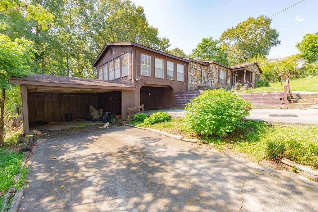625 Marble St - Photo 1