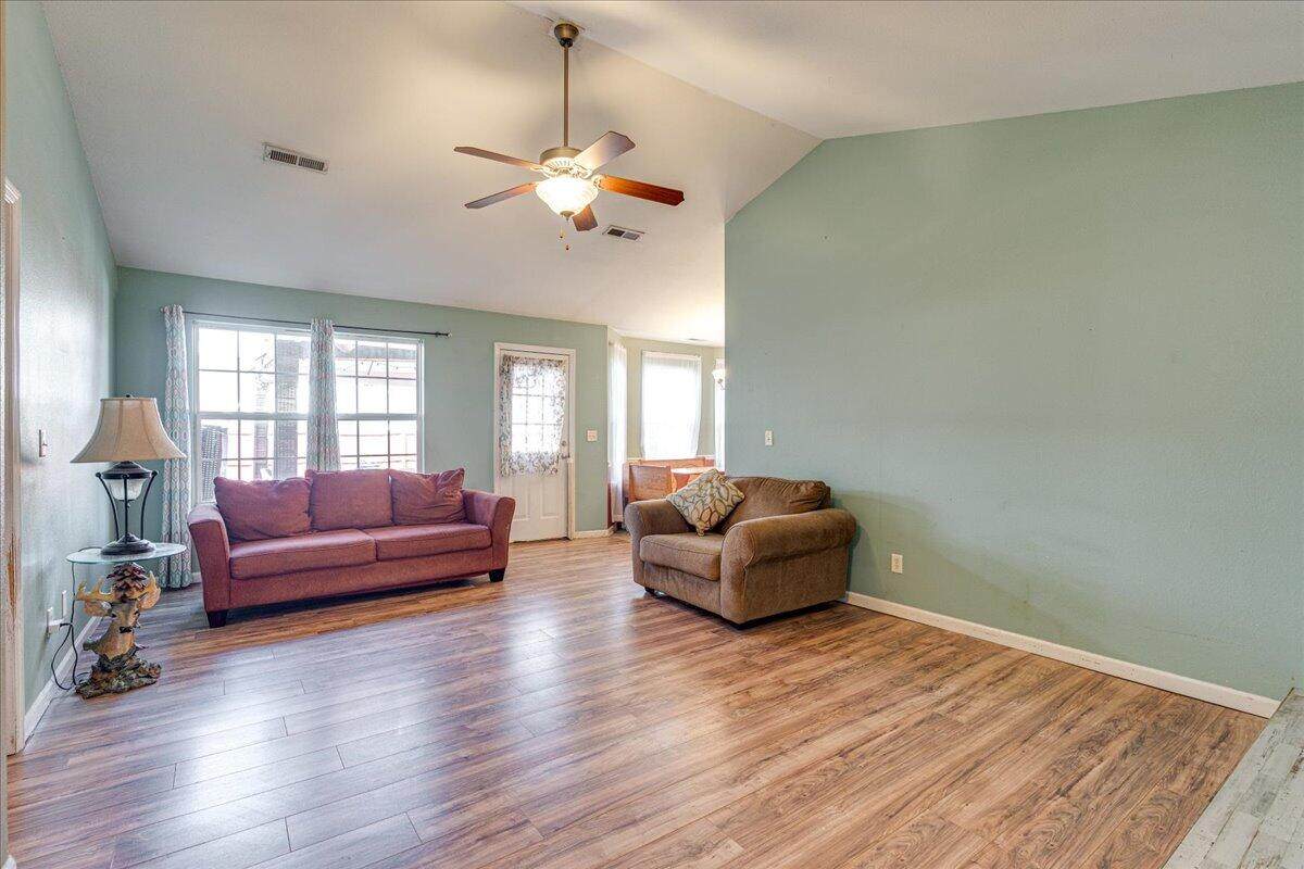 https://bt-photos.global.ssl.fastly.net/chattanooga/orig_boomver_1_1368014-2.jpg