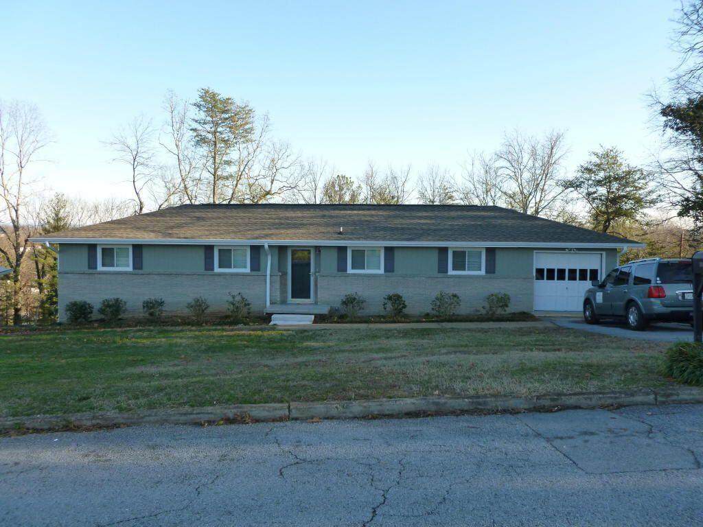 704 Highview Drive - Photo 1
