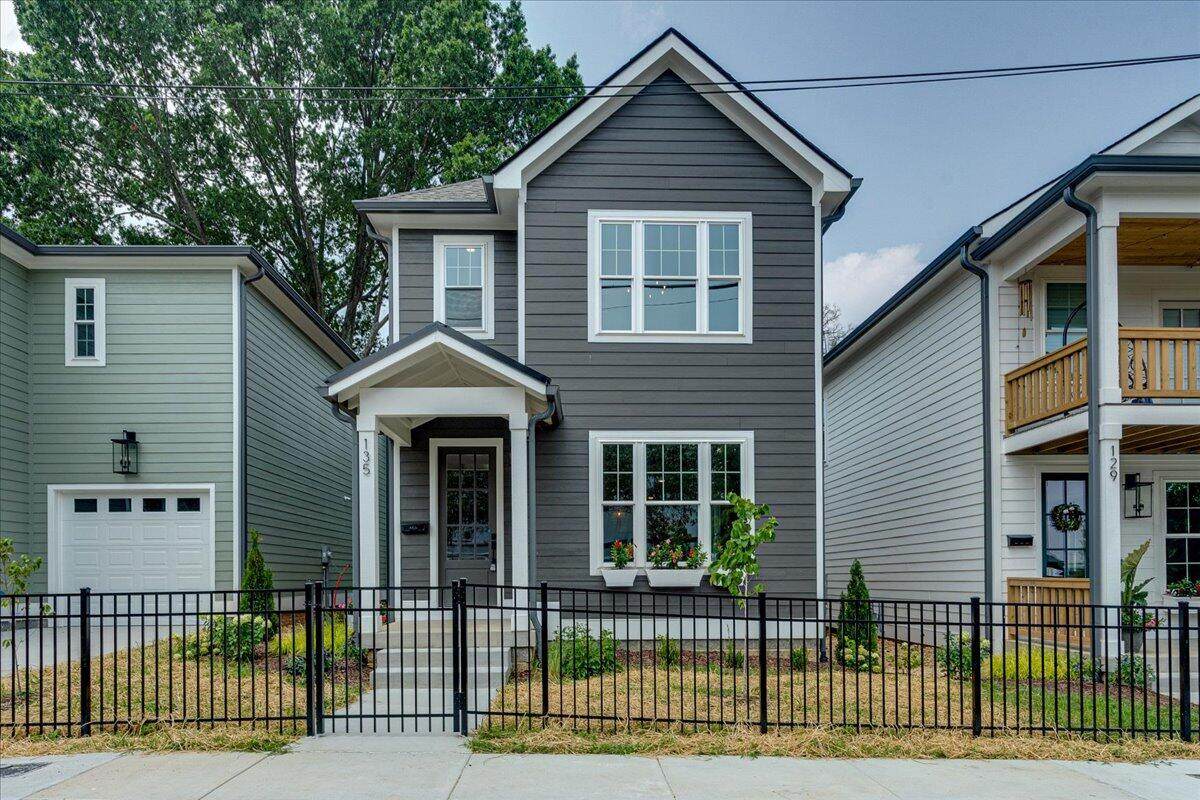 135 Bush Street - Photo 1