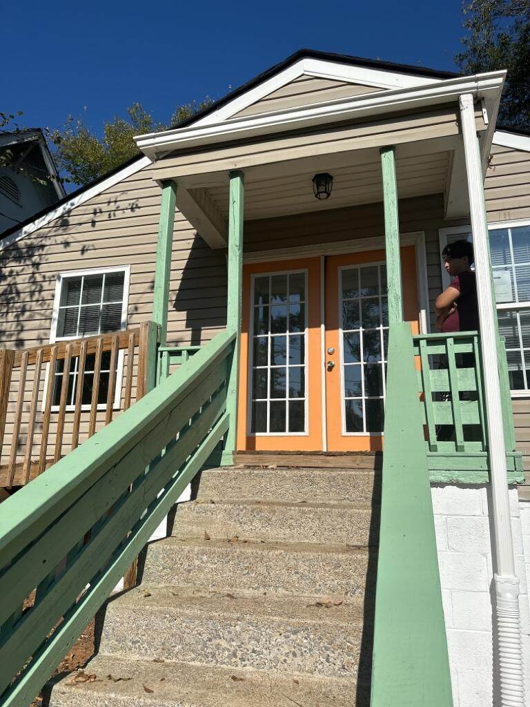 1323 30th Street - Photo 1