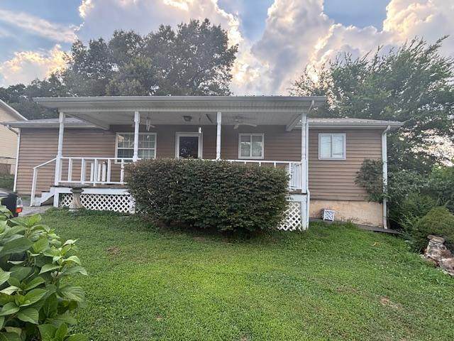 1608 Perry Street - Photo 1