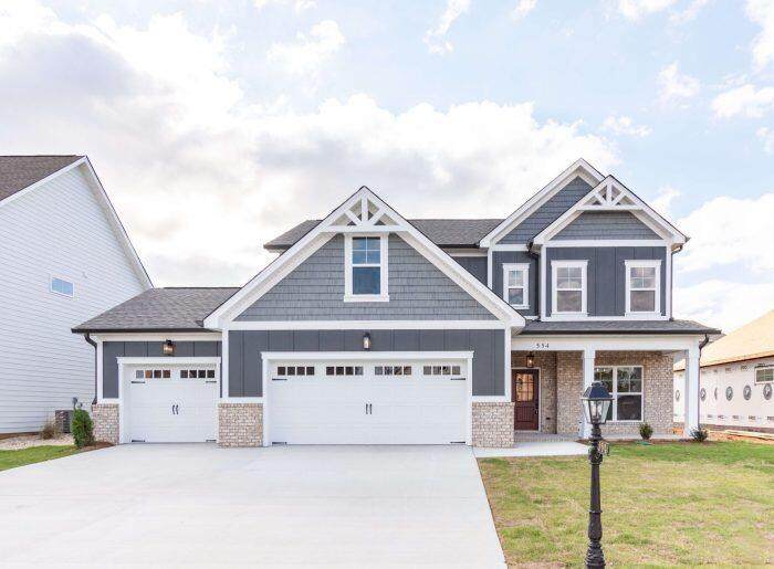 518-82 Winchester Drive - Photo 1