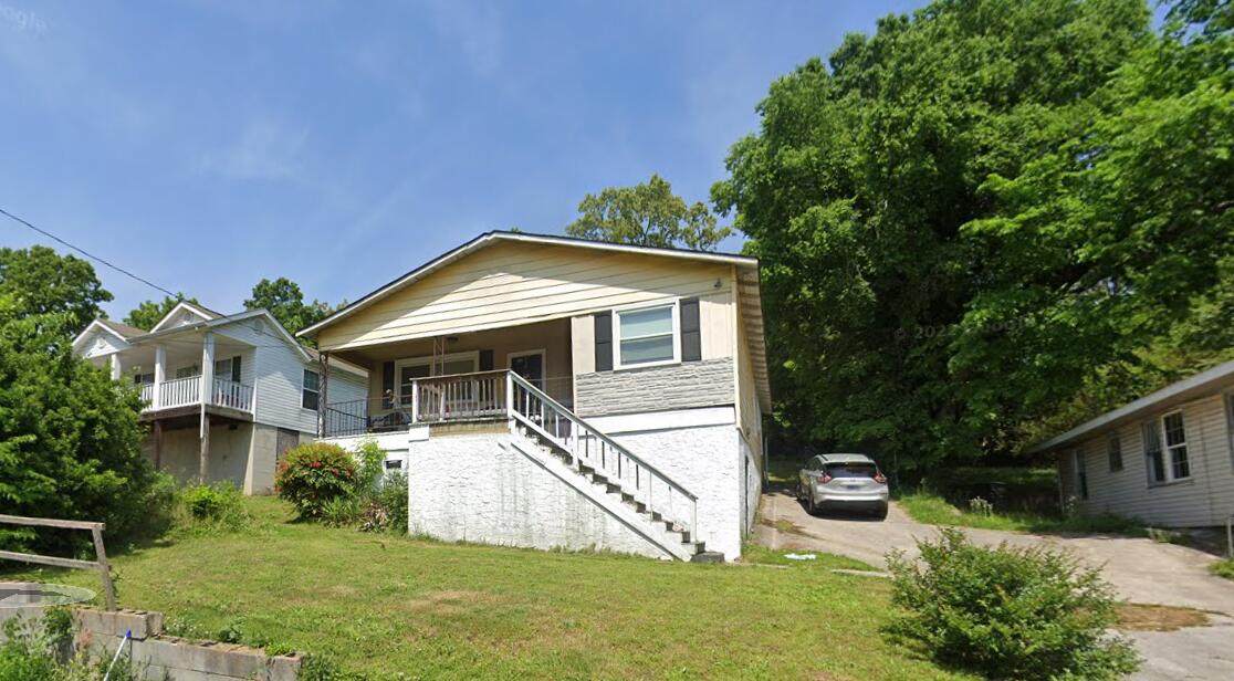 721 Larkin Avenue - Photo 1