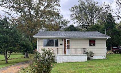 1204 Wooden Avenue - Photo 1