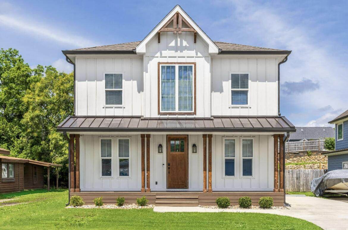 213 Winchester Street - Photo 1