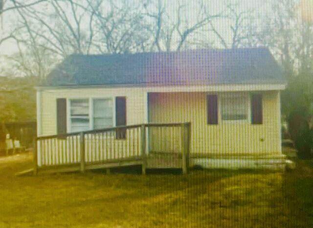 31 Mineola Avenue - Photo 1