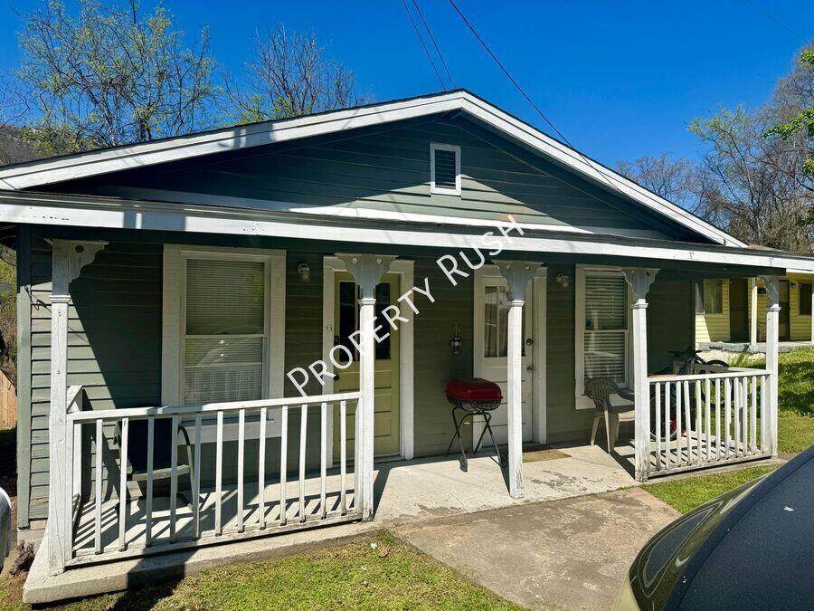 4521-4523 Balcomb Street - Photo 1