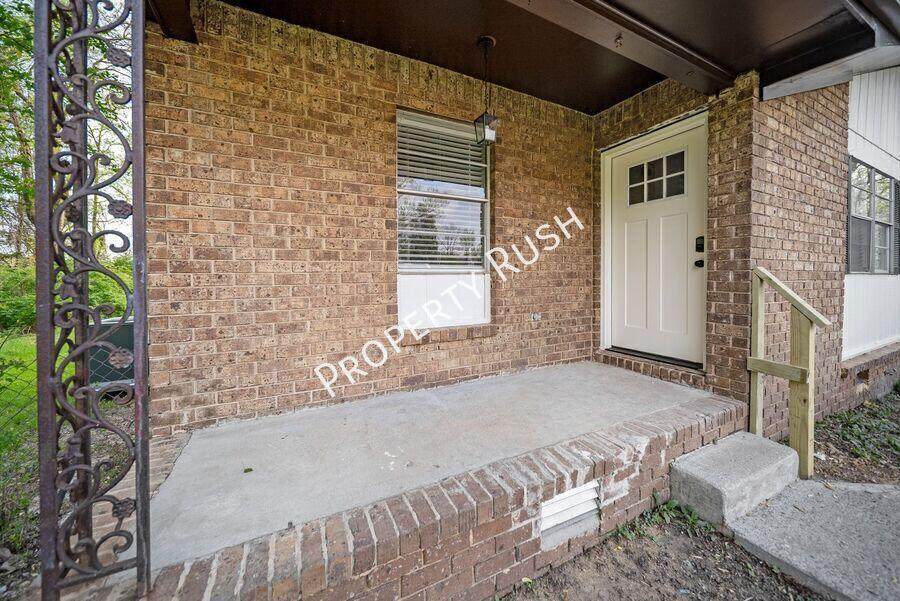 https://bt-photos.global.ssl.fastly.net/chattanooga/orig_boomver_1_1532090-2.jpg