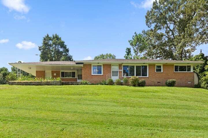 4732 Fairwood Lane - Photo 1