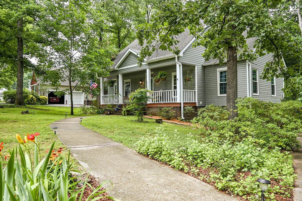 3102 Parkwood Trail - Photo 1