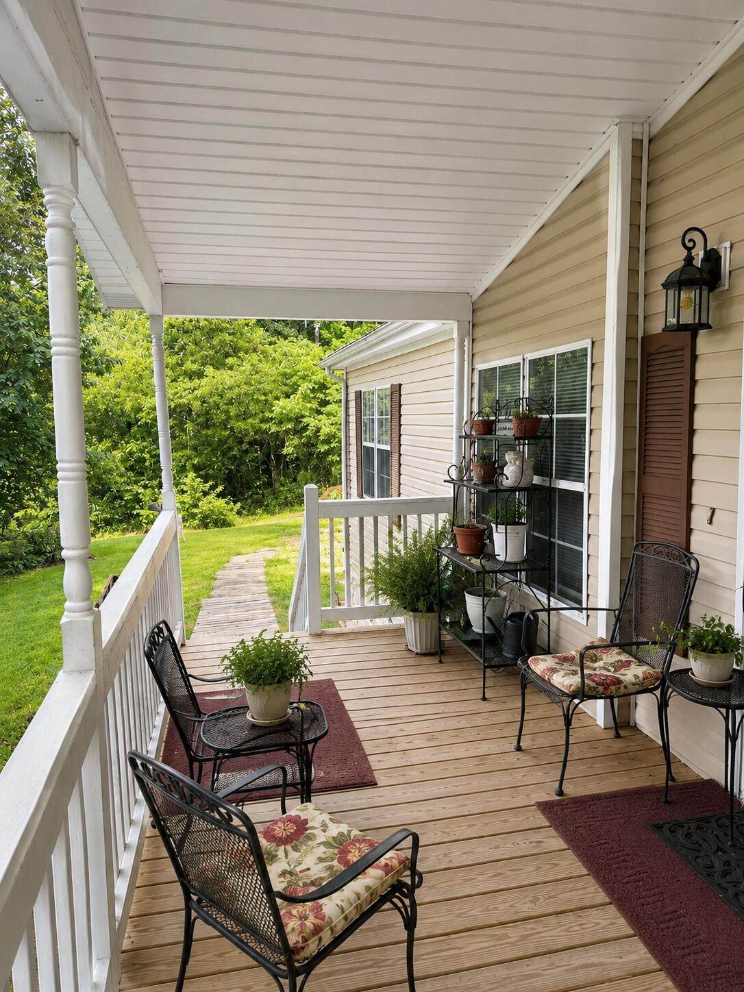 463 Hill And Dale Drive - Photo 1