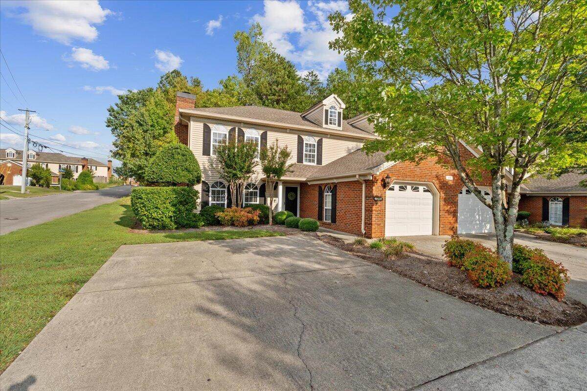 1698-Unit 220 Summit Drive - Photo 1