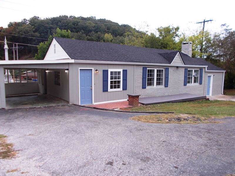 411 Gordon Ave - Photo 1
