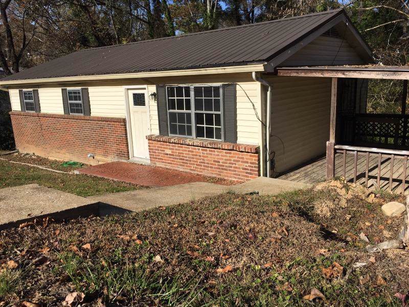 3005 Hoyt St - Photo 1