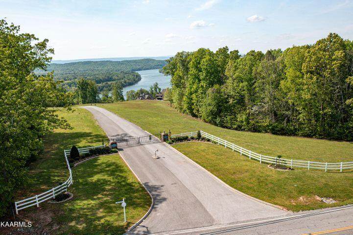 https://bt-photos.global.ssl.fastly.net/chattanooga/orig_boomver_1_1347758-2.jpg