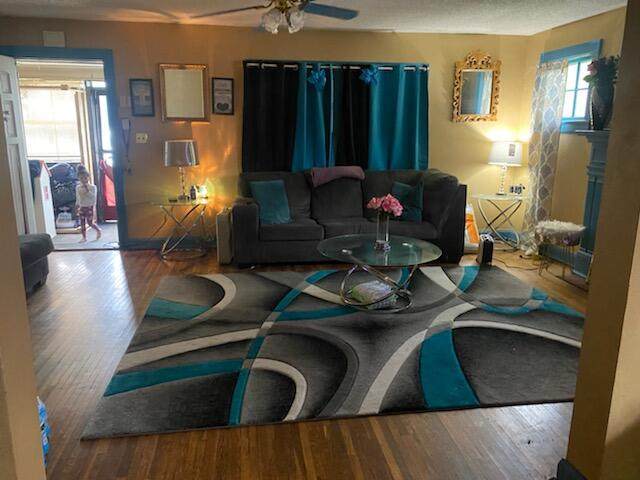 https://bt-photos.global.ssl.fastly.net/chattanooga/orig_boomver_2_1354904-2.jpg