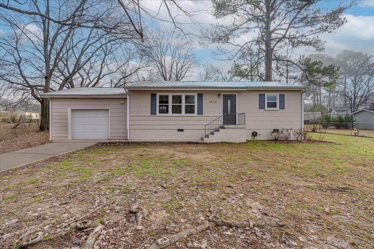 4828 Hal Dr - Photo 1