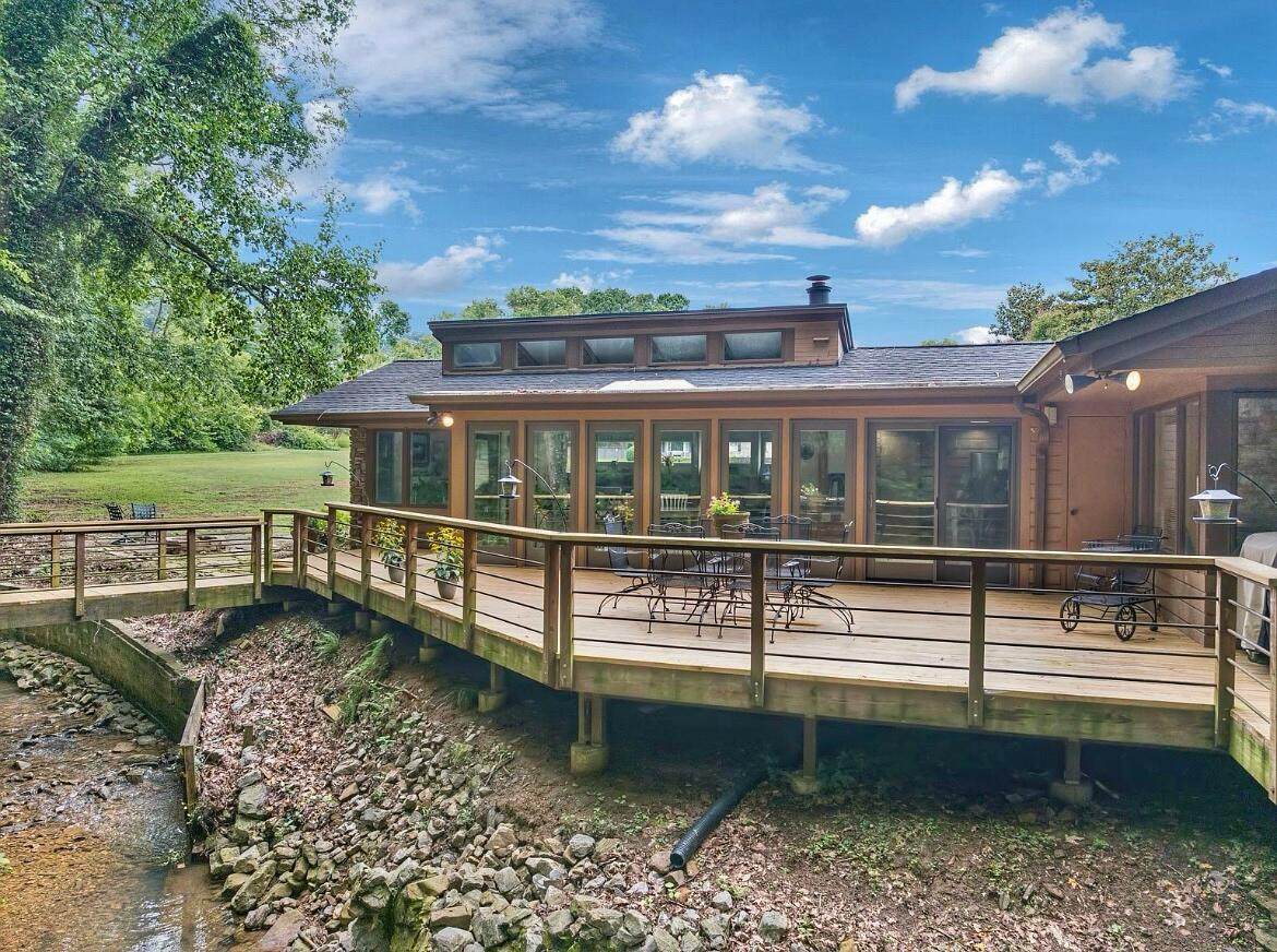 111 Broadview Terrace - Photo 1