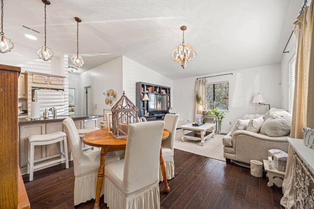 55 Condo Circle - Photo 1
